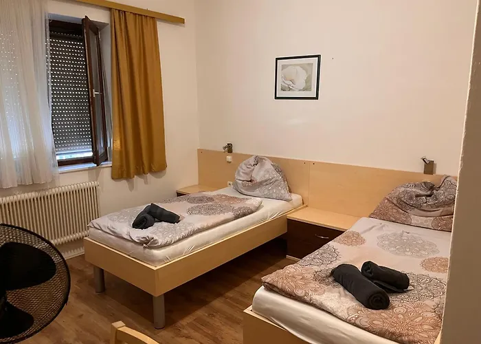 Guest house Beherbergungsbetrieb Madle Bad Deutsch Altenburg